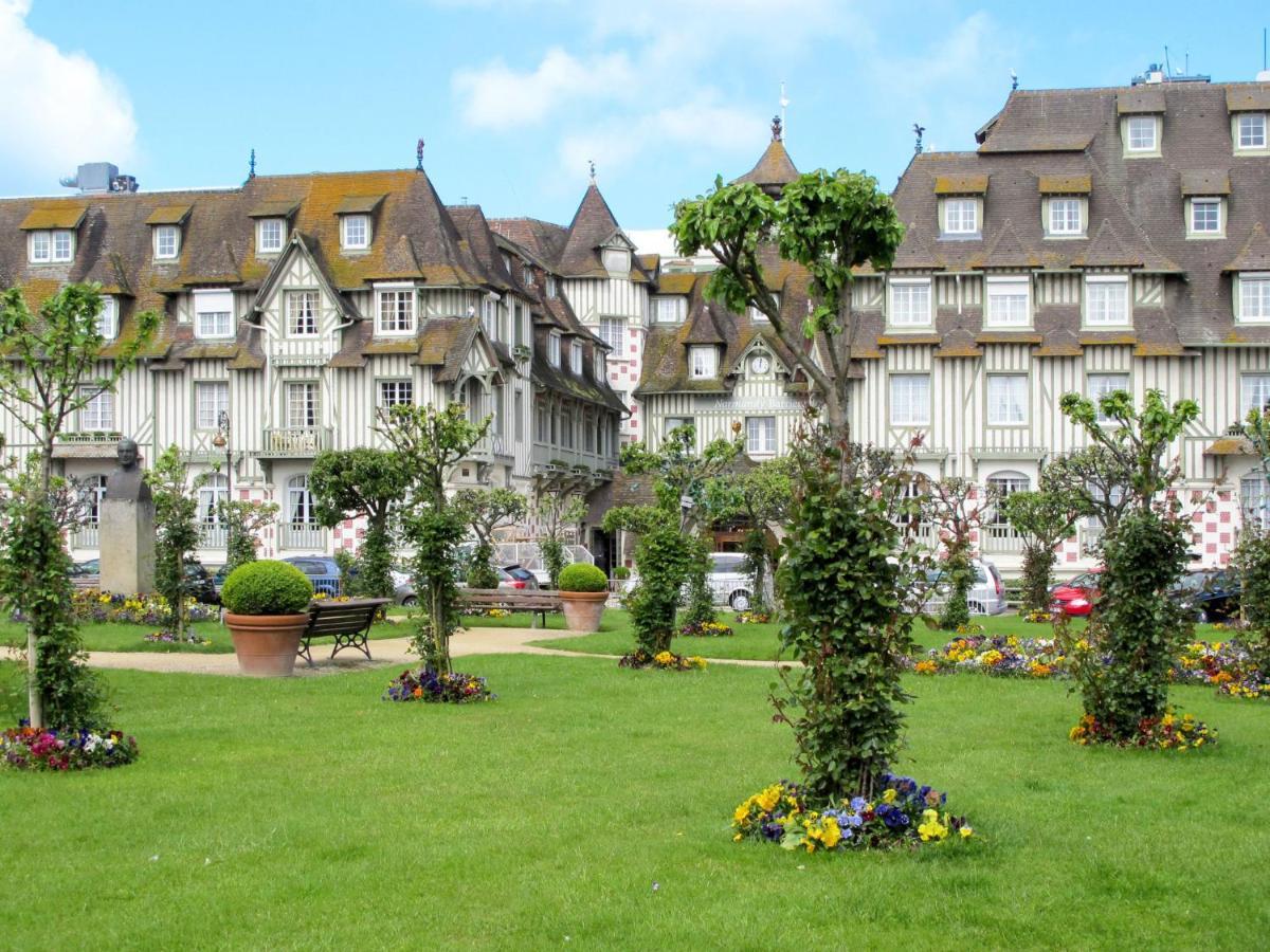 Apartment Les Roches By Interhome Trouville-sur-Mer Eksteriør billede